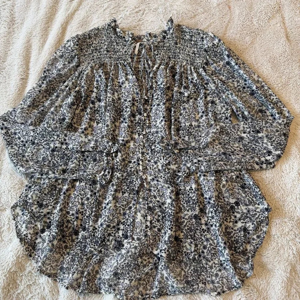Free People Long Sleeve Floral Smocked Blouse Blue Size M Boho Summer Top